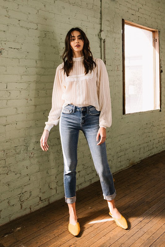 Mid-Rise Single Cuffed Crop Slim Straight Jeans