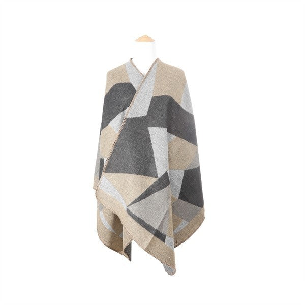 GEOMETRIC PATTERN PONCHO